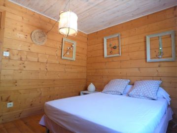 chalet de judine chambre parentale bis chambres d hotes location gite gorges du tarn