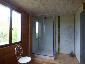 chalet de judine salle deau douche location gite gorges du tarn